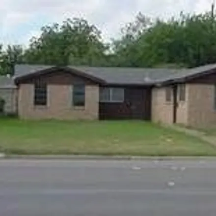 Buy this 4 bed house on Prosperity Bank in 815 North Judge Ely Boulevard, Abilene