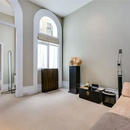 Image 7 - Glendower Preparatory School, 87 Queen's Gate, London, SW7 5JX, United Kingdom - Apartment for rent