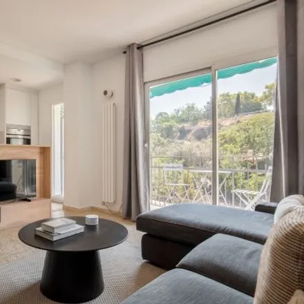 Rent this 4 bed apartment on Passeig de Montjuïc in 08001 Barcelona, Spain