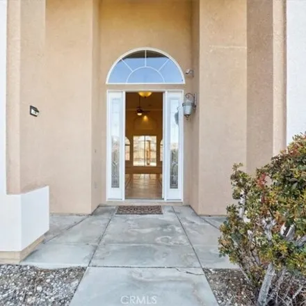 Image 4 - 7771 Spruce Drive, San Bernardino County, CA 92397, USA - House for sale