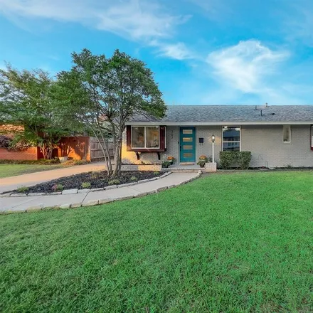 Buy this 3 bed house on 307 South Lindale Lane in Richardson, TX 75080