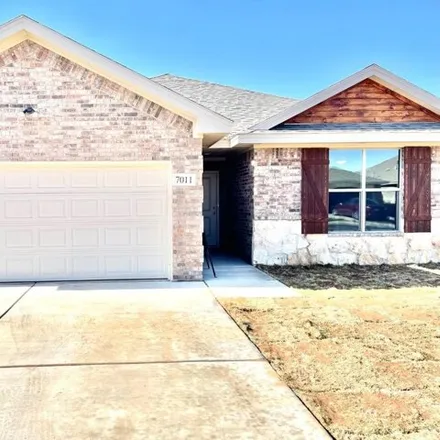 Rent this 3 bed house on 10th Street in Lubbock, TX 79407