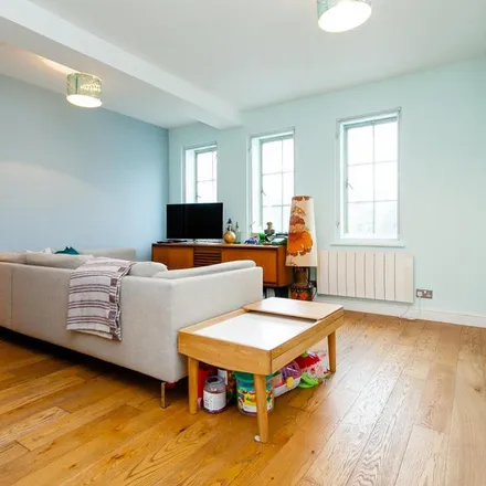 Rent this 2 bed apartment on The Mission in 747 Commercial Road, Ratcliffe