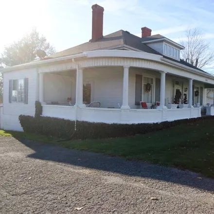 Image 2 - Lancaster Cemetery Road 2, Lancaster, KY 40446, USA - House for sale