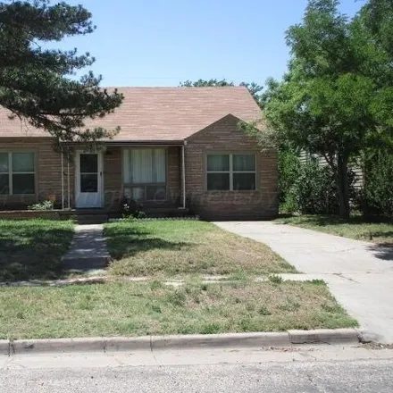 Rent this 2 bed house on 912 South Fannin Street in Amarillo, TX 79102