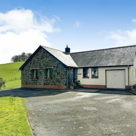 Buy this 2 bed house on Ffordd Glyndŵr in Cwrt, SY20 9JJ
