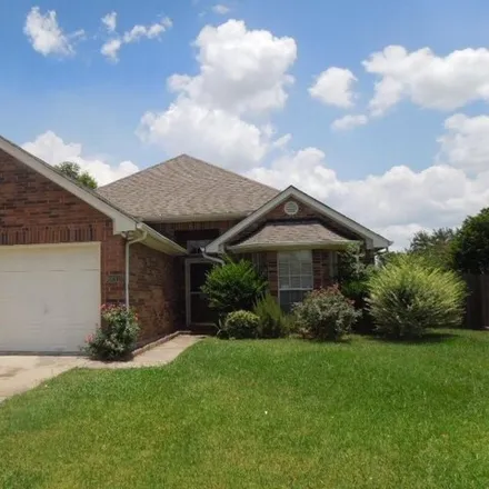 Rent this 3 bed house on 8201 Rustic Falls Court in Fort Bend County, TX 77083