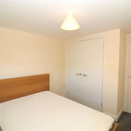Image 9 - Lawns Avenue, Swindon, SN1 3EG, United Kingdom - Apartment for rent