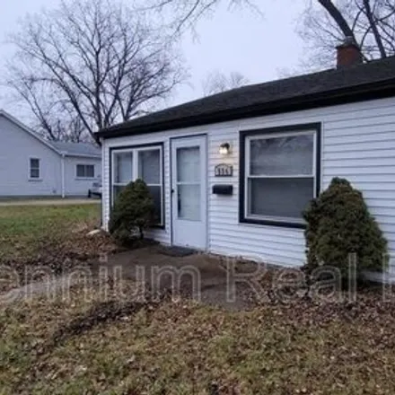 Rent this 2 bed house on 684 East Barrett Avenue in Madison Heights, MI 48071