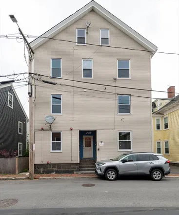Buy this 15 bed house on 10 Howard Street