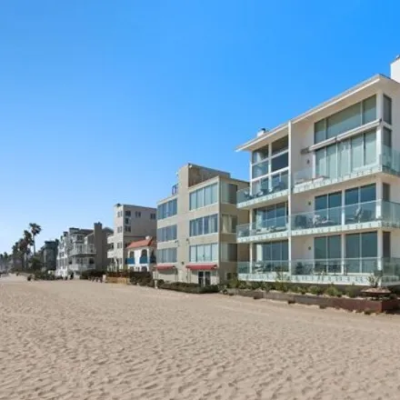 Rent this 2 bed condo on 7 Driftwood Street in Los Angeles, CA 90292