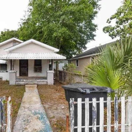Buy this 2 bed house on 969 West Government Street in Pensacola, FL 32502