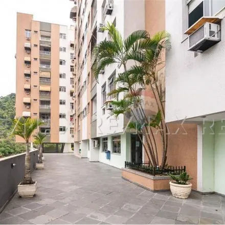 Buy this 3 bed apartment on Rua Noronha Torrezão in Cubango, Niterói - RJ