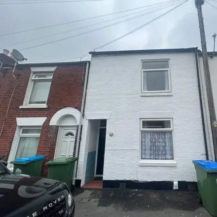 Rent this 4 bed house on 22 Dover Street in Bevois Mount, Southampton