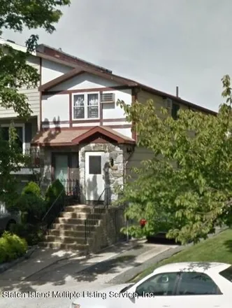 Buy this 3 bed house on 101 Travis Avenue in New York, NY 10314