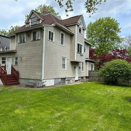 Image 2 - 359 Flower City Park, City of Rochester, NY 14615, USA - House for sale