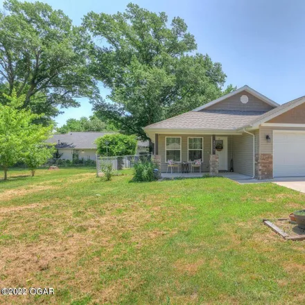 Rent this 3 bed house on 2515 West Highland Avenue in Joplin, MO 64804