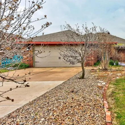 Buy this 3 bed house on 1458 Craig Drive in Piedmont, OK 73078
