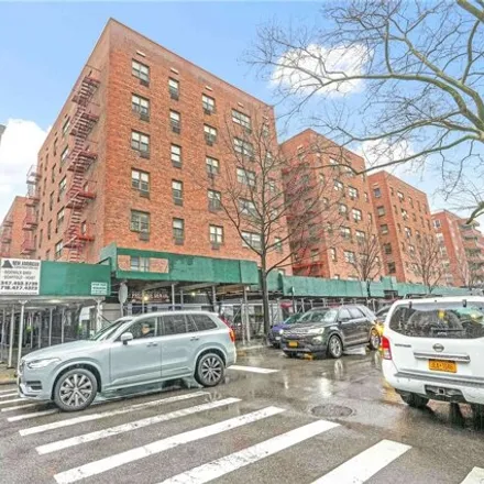 Image 2 - 94-30 58th Avenue, New York, NY 11373, USA - Apartment for sale