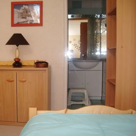 Rent this 2 bed house on 32140 Esclassan-Labastide