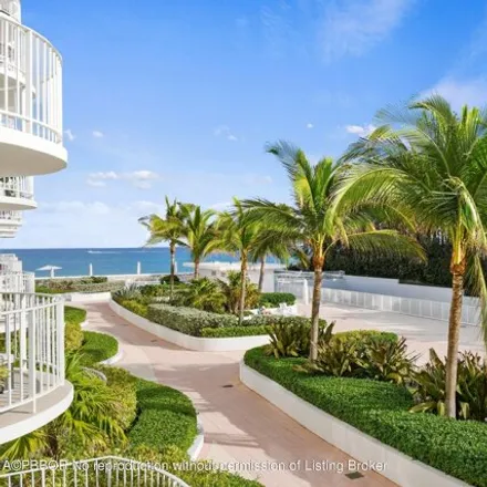 Image 2 - Old S Ocean Boulevard, Palm Beach, Palm Beach County, FL 33480, USA - Condo for sale