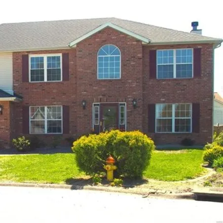 Buy this 5 bed house on 101 Calais Court in Swansea, IL 62226