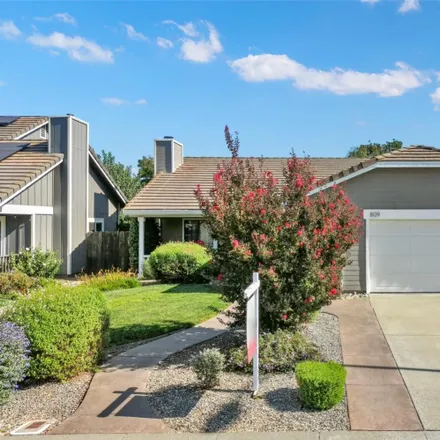 Buy this 3 bed house on 809 Saddle Horn Trail in Vacaville, CA 95687