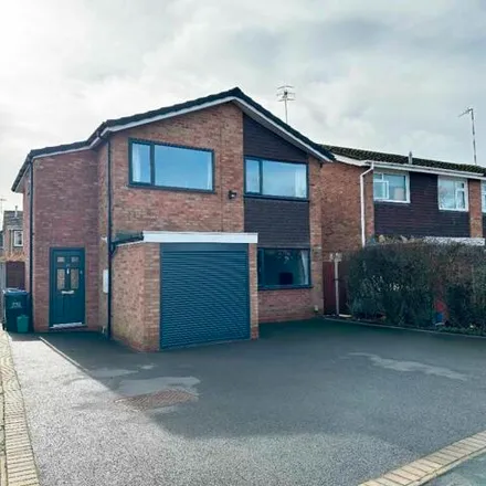 Buy this 4 bed house on Kettlewell Close in Warwick, CV34 5XE