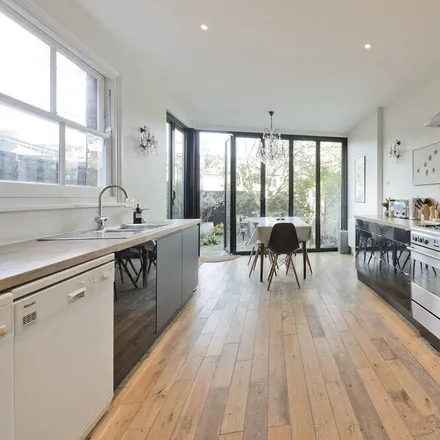 Image 3 - London, NW10 2NB, United Kingdom - House for rent