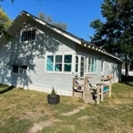 Buy this 2 bed house on 262 South Wabash Street in La Plata, MO 63549