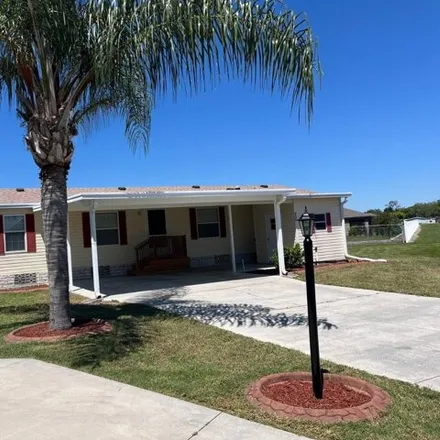Buy this studio apartment on 1 Palm Court in Polk County, FL 33880