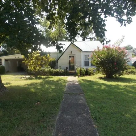Buy this 3 bed house on 784 West Washington Street in East Prairie, Mississippi County
