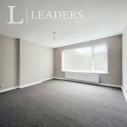 Image 2 - 53 Eafield Avenue, Milnrow, OL16 3UN, United Kingdom - House for rent