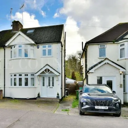 Buy this 4 bed duplex on 16 Cambridge Drive in Potters Bar, EN6 3ET