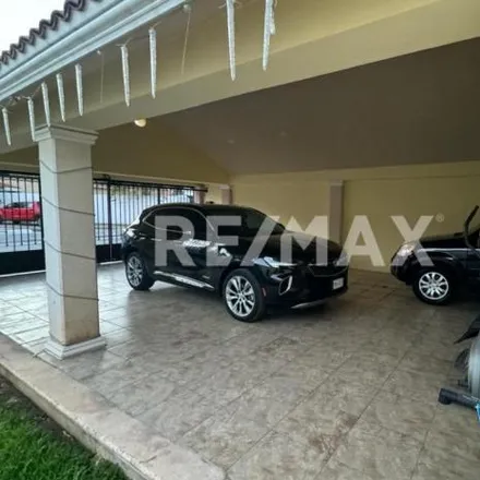 Rent this 5 bed house on Calle 16 in 97139 Mérida, YUC