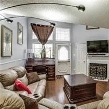 Image 5 - 5616 Spring Valley Road, Dallas, TX 75240, USA - House for rent
