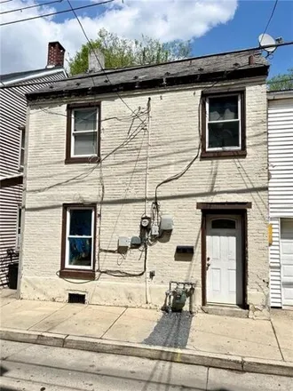 Buy this 2 bed house on 557 North Fountain Street in Allentown, PA 18102
