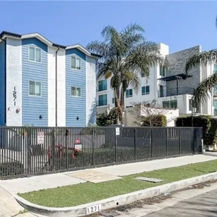 Image 3 - 3998 Norumbega Court, Los Angeles, CA 90037, USA - Townhouse for sale