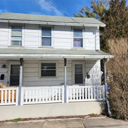 Rent this 1 bed house on 1523 Newport Avenue in Newport, Northampton