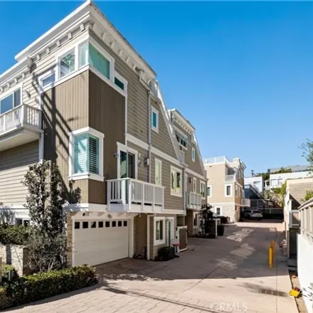 Rent this 3 bed house on 749 21st Street in Hermosa Beach, CA 90254