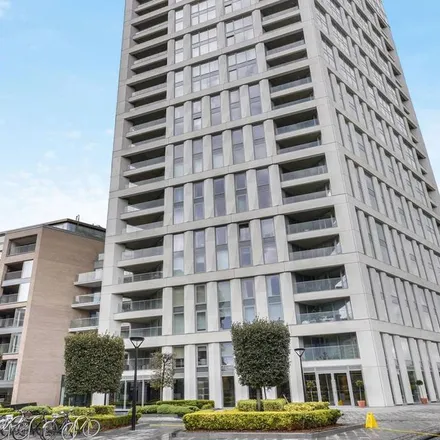 Rent this 1 bed apartment on Metropolitan Building in Lots Road, Lot's Village