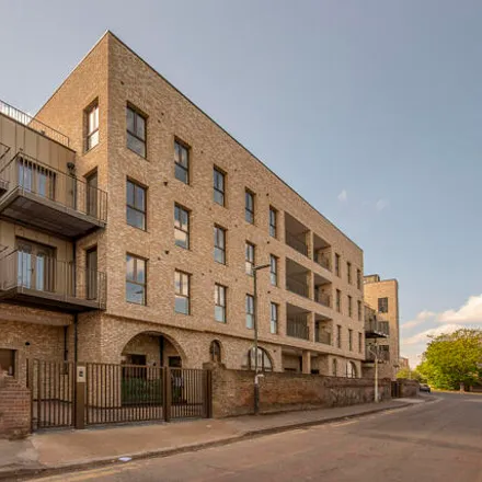 Buy this 2 bed apartment on Station Road in London, SW19 2LP
