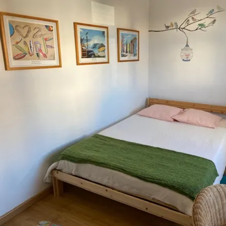 Rent this 2 bed apartment on Francisco Stromp in Ciclovia Alameda das Linhas de Torres, 1750-142 Lisbon