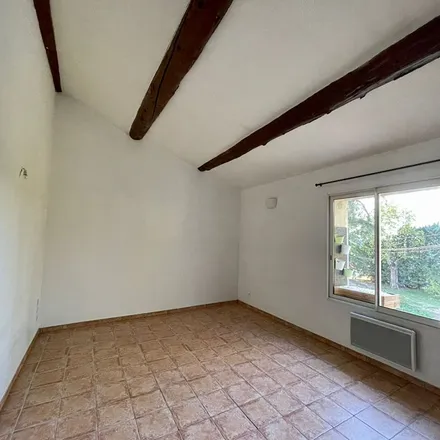 Rent this 3 bed apartment on 560 Route de l'Enfant in 13100 Aix-en-Provence, France