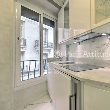 Image 9 - 7 Avenue Matignon, 75008 Paris, France - Apartment for rent
