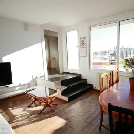 Rent this 3 bed room on Carrer de Sant Fructuós in 3, 08001 Barcelona