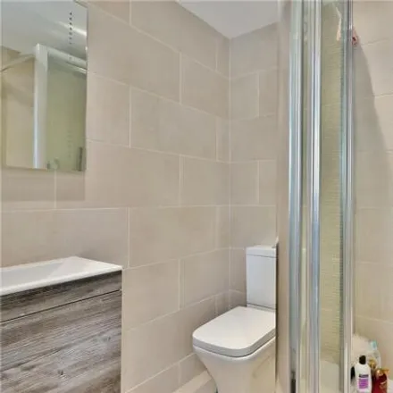 Image 7 - 5 Hayden Court, Runnymede, KT15 3BT, United Kingdom - House for sale