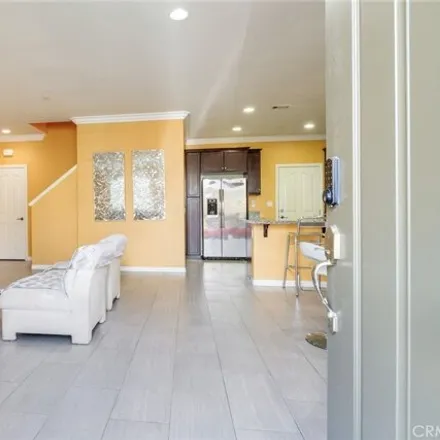 Image 4 - Babson Street, Chino, CA 91710, USA - Townhouse for sale