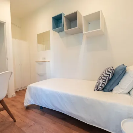 Rent this 1 bed apartment on Banco Español de Crédito (Banesto) in Plaça de Catalunya, 10