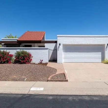 Buy this 2 bed house on 624 East Piping Rock Road in Phoenix, AZ 85022